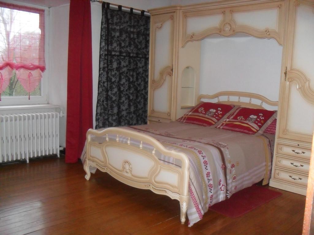 Gite De Peche Saint-Ellier-du-Maine Номер фото